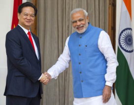 India risks clash with China
