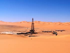 Oil on positive signs of US economic recovery