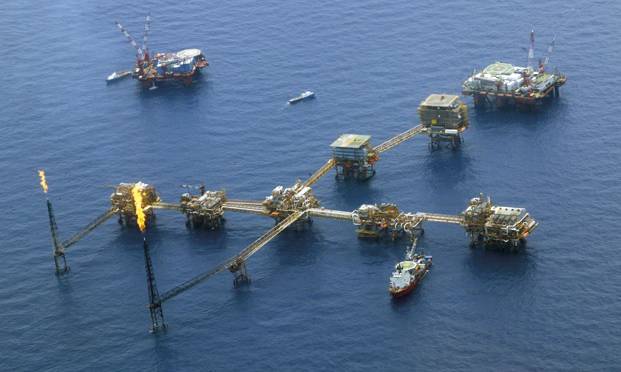 Pemex suspends deepwater exploration projects