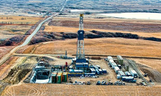 US breaking EIA records as oil price drops