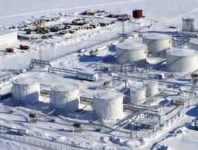 Total eyes $10-15 bln in Chinese funding
