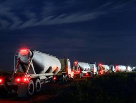 CEOs urge lifting of oil export ban