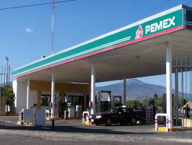 Mexican oil and gas reserves decrease