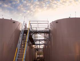 US refiners to curb national oil glut