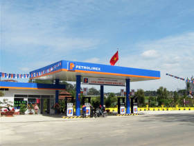 Petrolimex looks to sell large stake