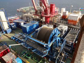 Baker Hughes joins Halliburton in red