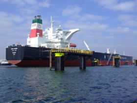 Iran to raise oil production “at any cost”