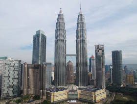 Petronas reports heavy losses