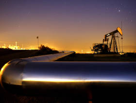 Saudi divests billions to cover oil deficit
