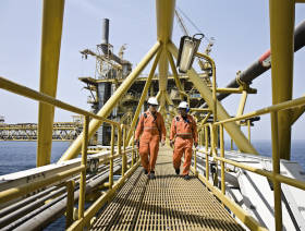 Maersk cuts capex $1 billion