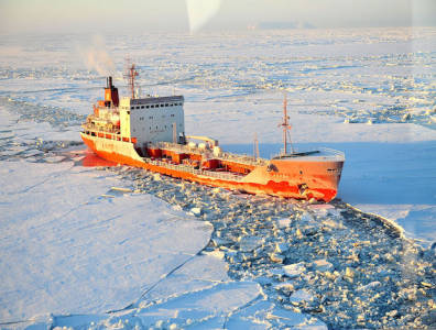 The continued low oil price will have a severe impact on Russia’s economy in 2016 if it stays at $50 per barrel or lower, says the country’s central bank