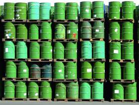US crude falls below $38 per barrel