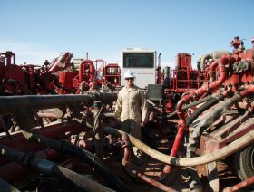 UK greenlights shale developments