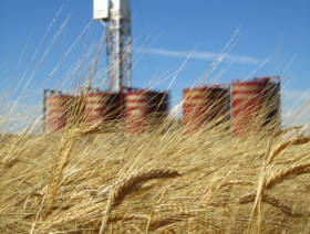Husky Energy cuts 2016 budget