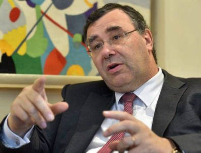 Total CEO Patrick Pouyanné hydrogen solar