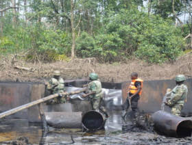 Nigeria output nears 1 million bopd