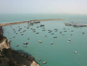 Iran and India sign port development
