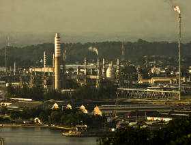 Indonesia to seal $18.8 bln in energy, trade deals in Abu Dhabi