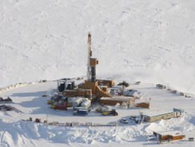 Texas independent hits big off Alaska