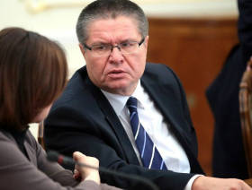 Russian minister held over Rosneft bribe