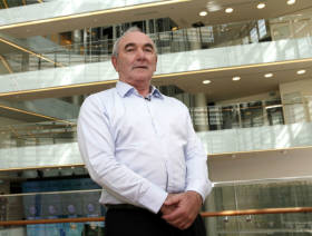Delek eyes London listing