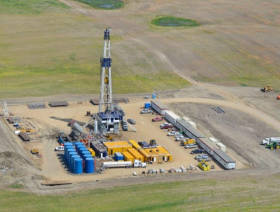 US hydrocarbons reserves contract