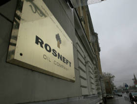 Rosneft, Iran’s NIOC eye $30 bln in projects