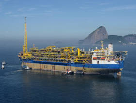 Petrobras output dips