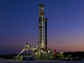Oil hovers around highs ahead of U.S. rig count