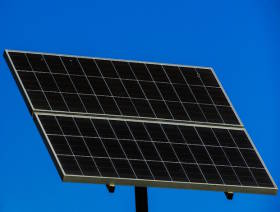 Italian firm to build solar plant in Iran