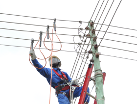 Ghana parliament permits private electricity stake