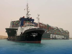 Efforts to unblock Suez Canal traffic jam succeed