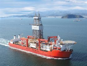 Seadrill signs drillship contract in Angola