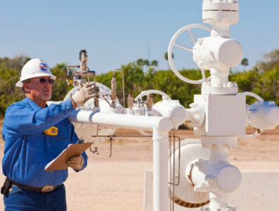 Occidental joins in on US oil and gas mega-mergers
