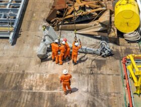 Seatrium and Shell renew ship repair contract