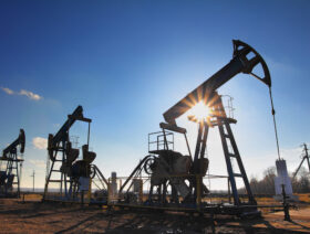 Libya targets 50% rise in oil output, plans bid round