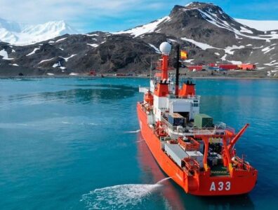 Repsol supplies renewable fuels to Antarctic mission