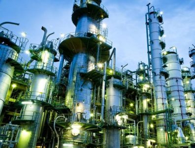 Nigeria issues nine licences for new refineries