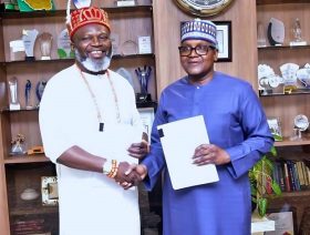 NNPC, Dangote Refinery sign 10-year gas-supply agreement