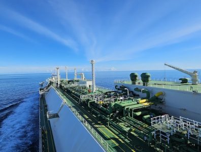 Indian Oil signs five-year LNG supply deal with Trafigura