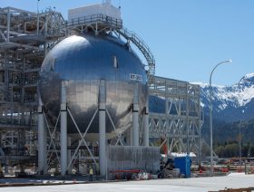Canada’s first large-scale LNG project starts production