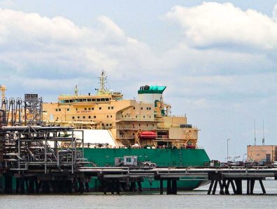 Nigeria LNG signs 20-year contracts to secure gas supply