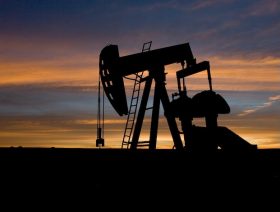 Kuwait cuts crude output as Iran tensions rise