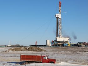 AKITA acquires Fox Drilling, grows footprint in Western Canada
